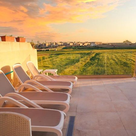 Inni Holiday Home With Infinity Pool Għarb Екстериор снимка