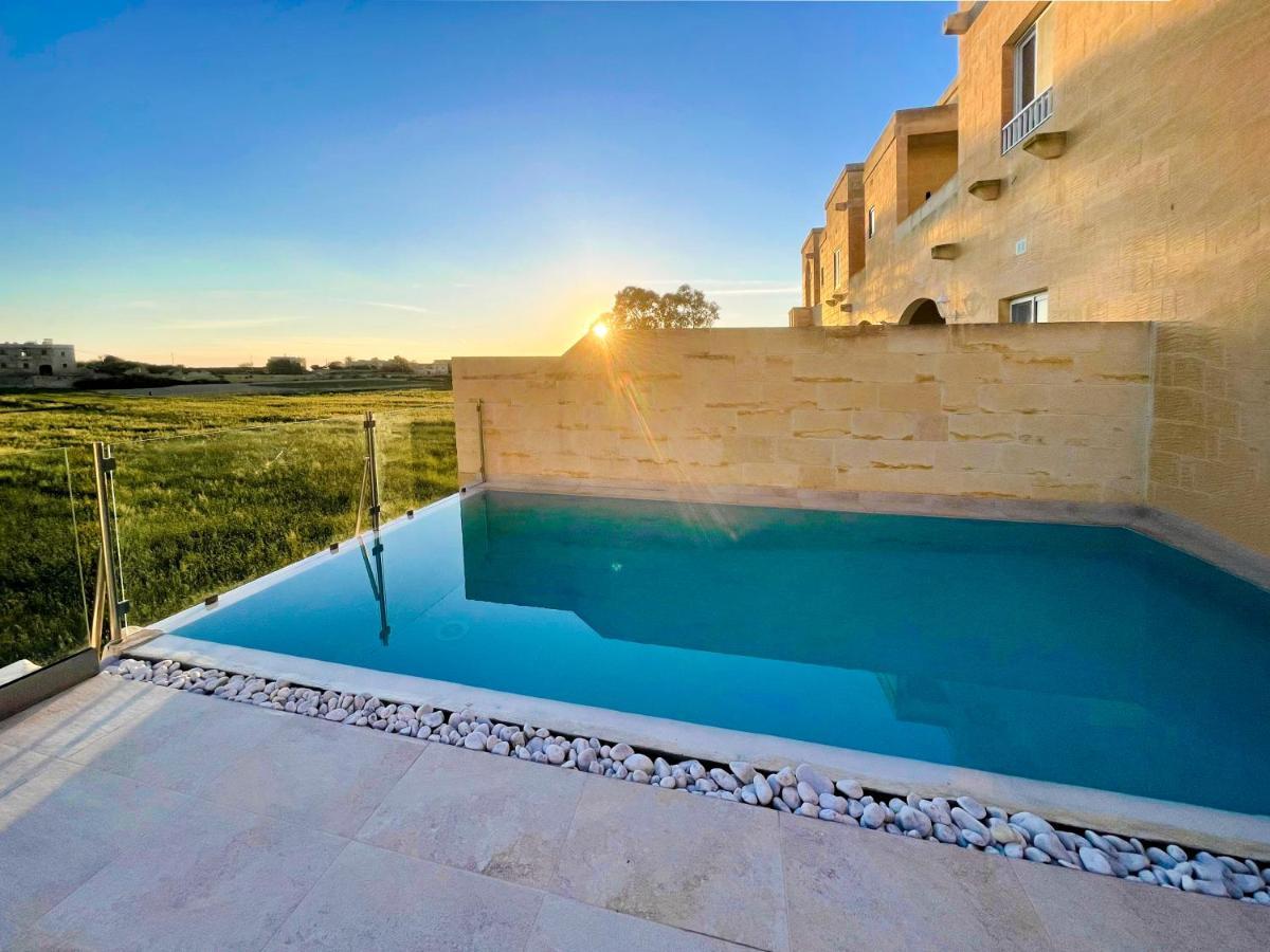 Inni Holiday Home With Infinity Pool Għarb Екстериор снимка