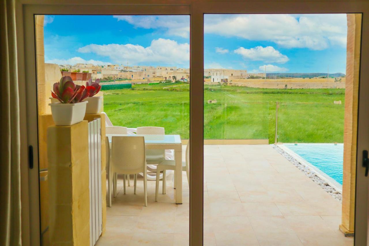 Inni Holiday Home With Infinity Pool Għarb Екстериор снимка